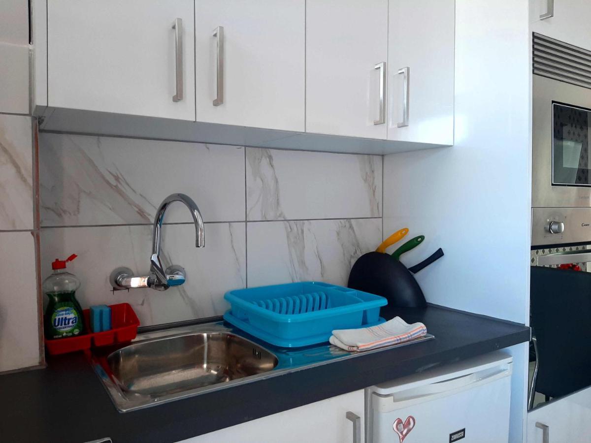 Centrally Located Apartment Close To The Ocean. Arona  Exterior photo