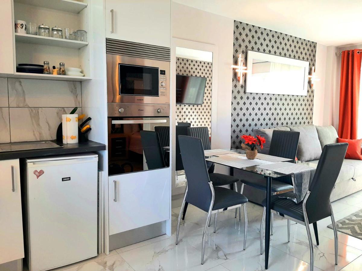 Centrally Located Apartment Close To The Ocean. Arona  Exterior photo